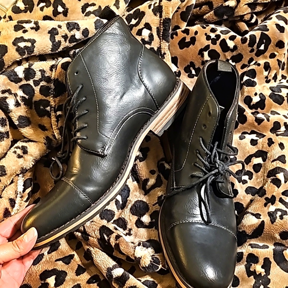 APT 9 Dress Boot with Cap Toe